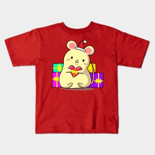 Christmas mouse in red hat with gifts Kids T-Shirt